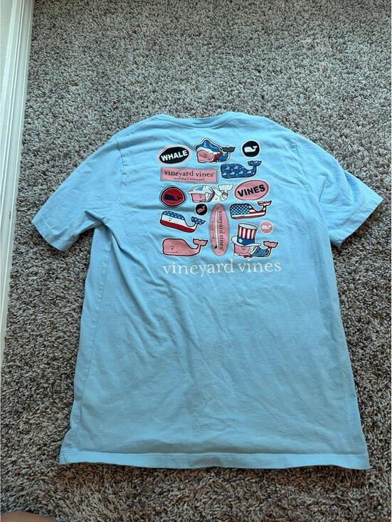 Vineyard Vines Other - Vineyard Vines Boys Light Blue Graphic Whale Tee XL